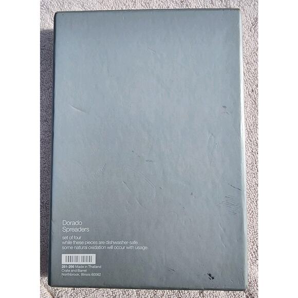 NEW CRATE & BARREL DORADO FLATWARE FOUR SPREADER KNIVES IN BOX HOSTING QUIET LUX - Picture 4 of 8